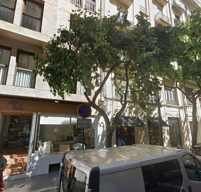 LOPEZ BARRON, R. - Servicios profesionales de fontanería en el barrio del Eixample, Valencia.